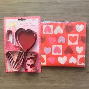 Heart Cookie Cutters and Napkins Set - Red and Pink